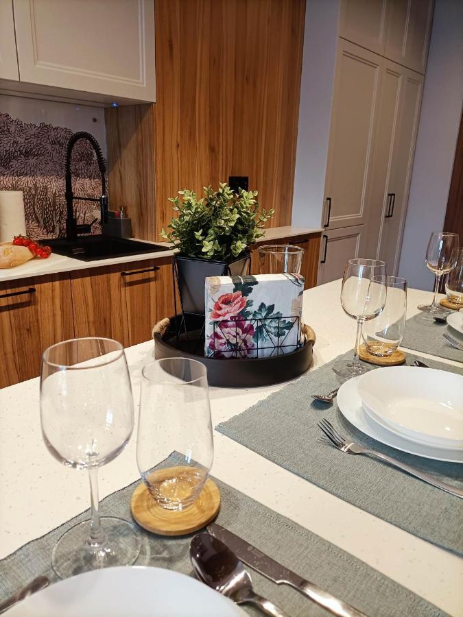שצ'קלארסקה פוראובה Apartament N&B מראה חיצוני תמונה
