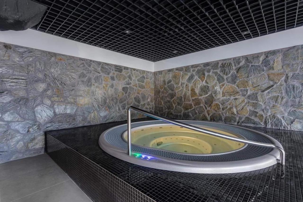 שצ'קלארסקה פוראובה Apartament N&B מראה חיצוני תמונה